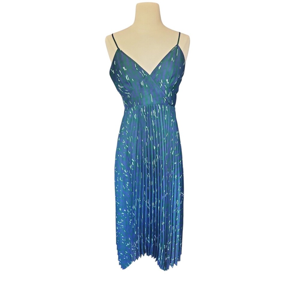 Uniqlo = C Pleated Camisole Deep-V Midi Dress Womens S Green Abstract Shark Hem